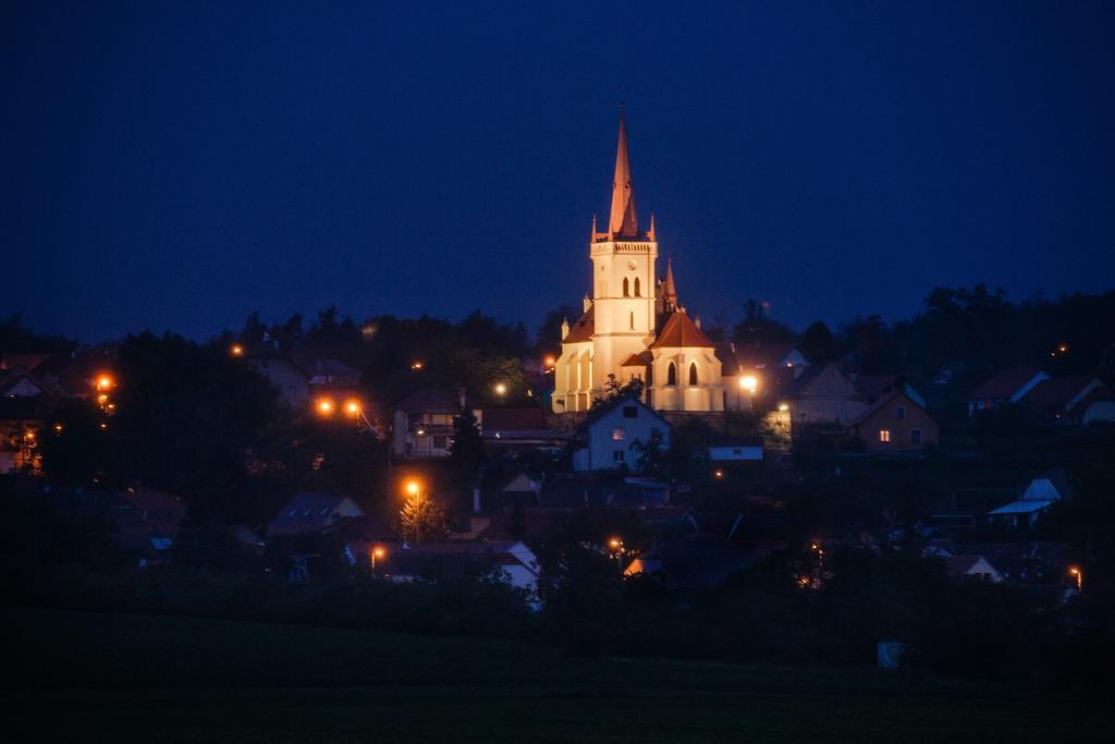Nad Vinnym Sklipkem Znojmo Bagian luar foto